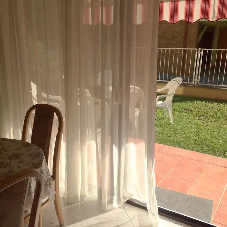 Nikola Udvari Medence